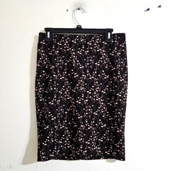 Express Floral Pencil Skirt - Picture 1 of 6